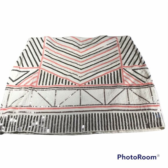 Express Women’s Geometric ZIG ZAG PRINT Mini Skirt Size Small/Petite Preowned - Picture 2 of 7